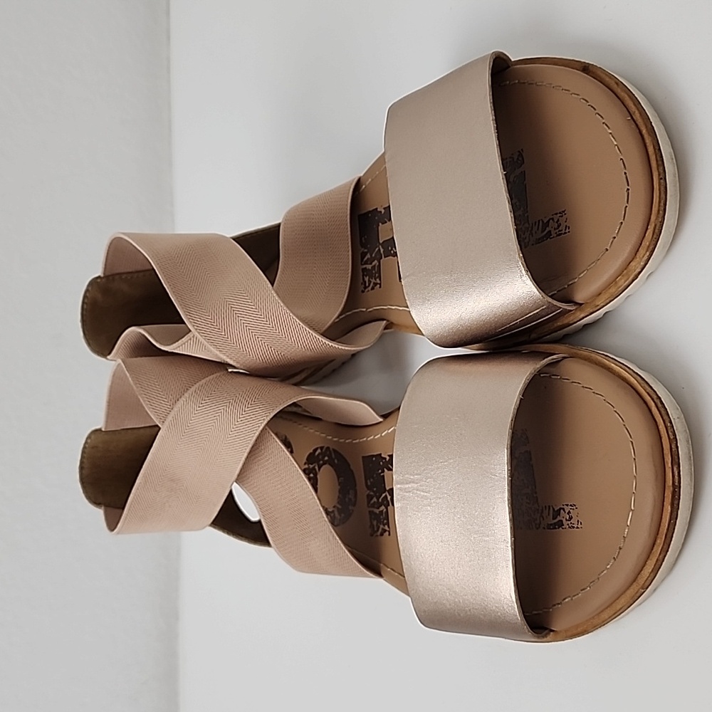 Sorel Ella II  Sandal Metallic Warm Gold - Picture 2 of 15